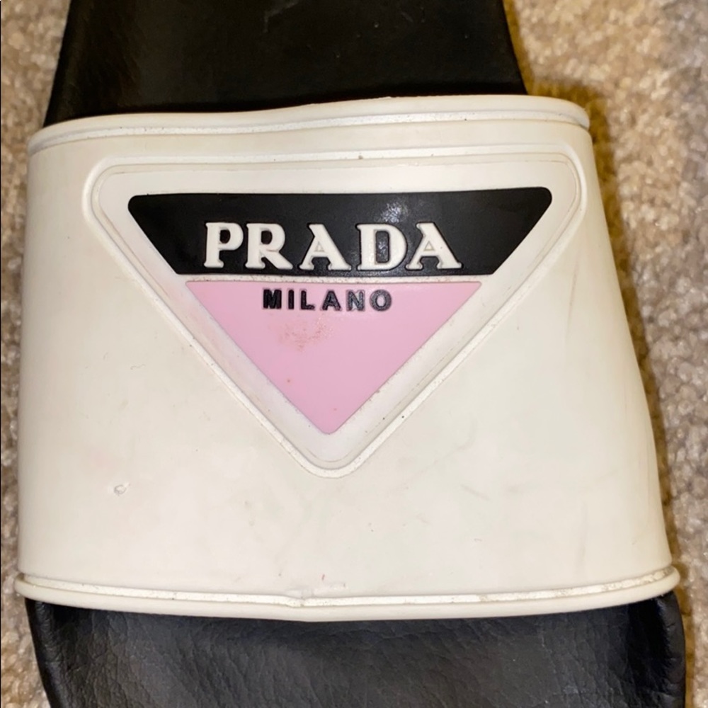 PRADA LOGO PRINT SLIDES - Picture 2 of 5